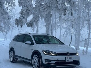 2019 Volkswagen Golf Alltrack VII Рестайлинг, белый, 2400000 рублей, вид 3