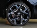 2025 Rolls-Royce Cullinan Black Badge I Рестайлинг (Series II), чёрный, 58000000 рублей - вид 9