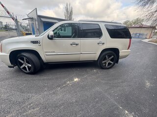 2011 Cadillac Escalade III, белый, 1500000 рублей, вид 5