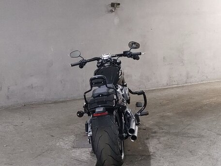 2021 Harley-Davidson Breakout, чёрный, 1711000 рублей, вид 4