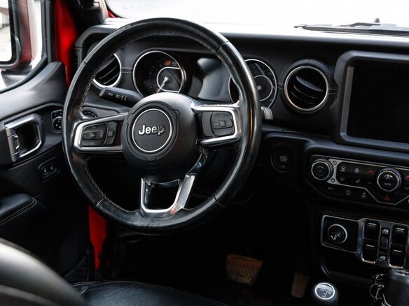 2019 Jeep Wrangler IV (JL), красный, 4850000 рублей - вид 18