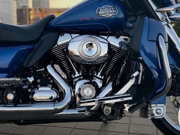 2009 Harley-Davidson Electra Glide, синий, 700000 рублей - вид 26