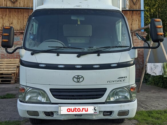2004 Toyota Dyna, белый, 2100000 рублей - вид 8