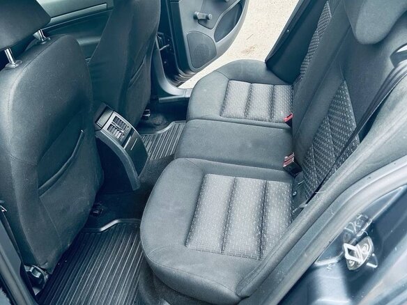 2010 Skoda Octavia II (A5) Рестайлинг, серый - вид 11