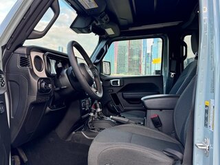 2024 Jeep Wrangler IV (JL) Рестайлинг, голубой, 5550000 рублей, вид 3