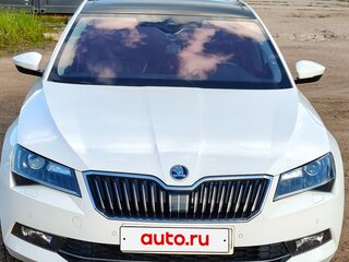 2016 Skoda Superb III, белый, 2590000 рублей, вид 2