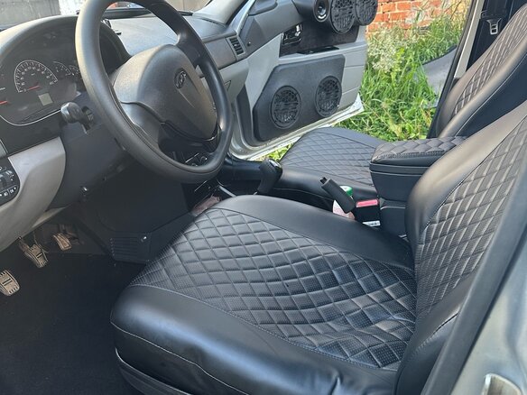 2010 Lada (ВАЗ) Priora I, серый, 440000 рублей - вид 8