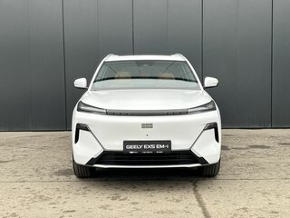 2026 Geely EX5 Гибрид EM-R, белый, 3829990 рублей, вид 2
