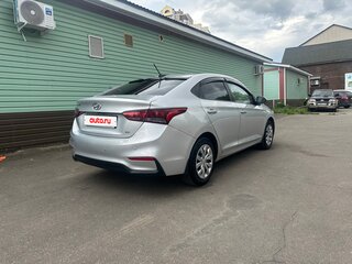 2017 Hyundai Solaris II, серебристый, 1290000 рублей, вид 5