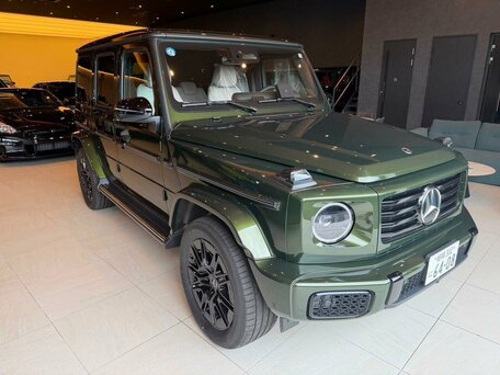 2026 Mercedes-Benz G-Класс 450 d III (W465) Рестайлинг, зелёный, 24000000 рублей, вид 2