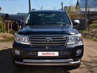 2012 Toyota Land Cruiser 200 Series Рестайлинг 1, серый, 4500000 рублей, вид 2