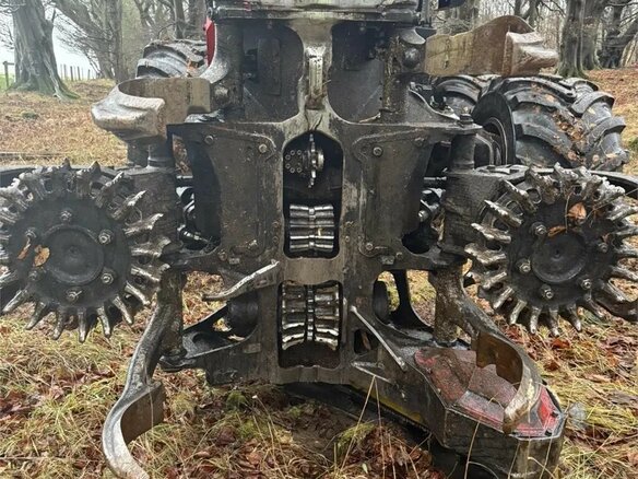 2023 Komatsu 931, красный, 53790000 рублей - вид 14