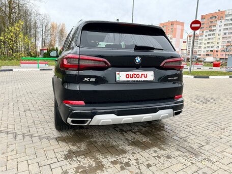 2020 BMW X5 40i IV (G05/G18), чёрный, 4800000 рублей, вид 4