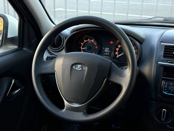2024 Lada (ВАЗ) Granta I Рестайлинг, белый, 816000 рублей - вид 15