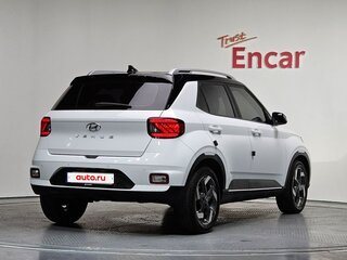 2023 Hyundai Venue I, белый, 1790000 рублей, вид 3