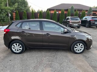 2015 Kia Rio III Рестайлинг, коричневый, 689000 рублей, вид 5