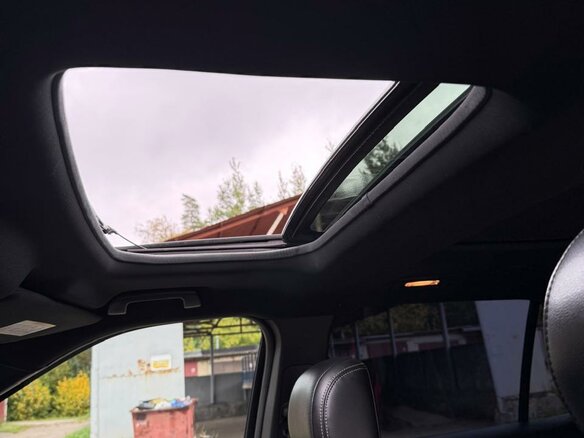2016 Ford Explorer V Рестайлинг, чёрный, 2250000 рублей - вид 11