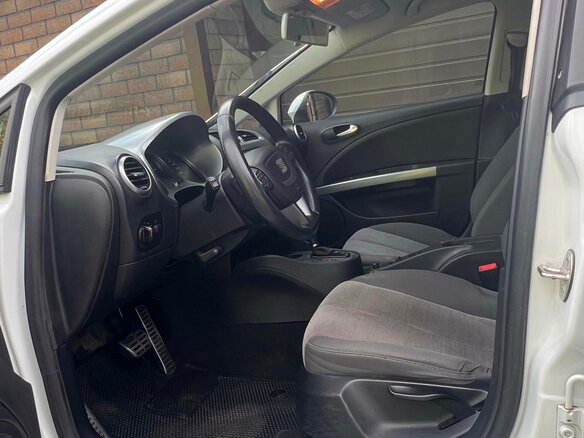 2012 SEAT Leon II Рестайлинг, белый, 900000 рублей - вид 6
