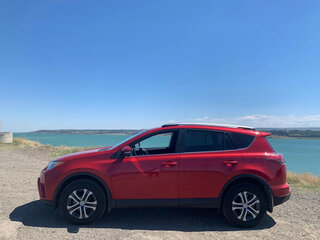 2017 Toyota RAV4 IV (XA40) Рестайлинг, красный, 2000000 рублей, вид 4