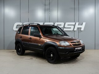 2018 Chevrolet Niva I Рестайлинг, коричневый, 869000 рублей, вид 1