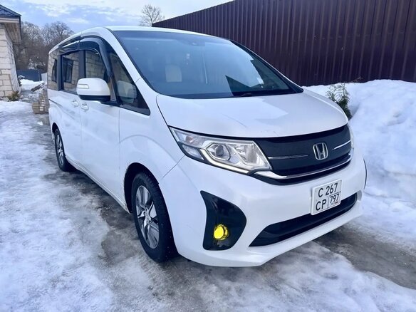 2016 Honda Stepwgn Spada V, белый, 2000000 рублей - вид 1