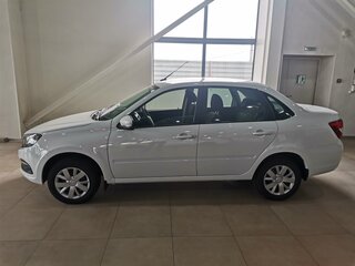 2026 Lada (ВАЗ) Granta I Рестайлинг, белый, 987000 рублей, вид 5