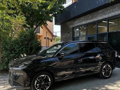2026 Toyota bZ3X 58.3 kWh, чёрный, 2900000 рублей, вид 3