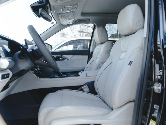 2025 GAC GS8 Traveller II, чёрный - вид 15