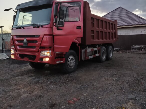 2011 Sinotruk Howo A5, красный, 1850000 рублей - вид 13