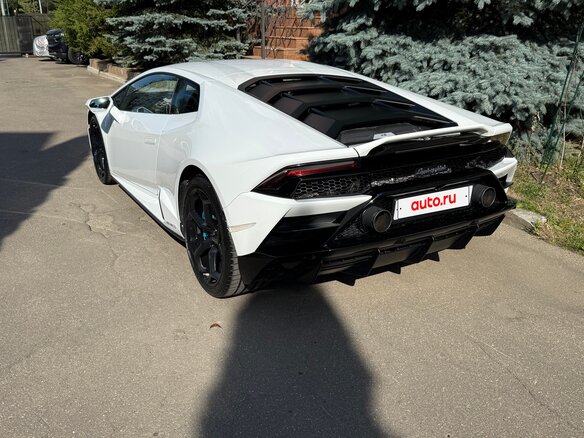 2020 Lamborghini Huracán I Рестайлинг, белый, 18450000 рублей - вид 31