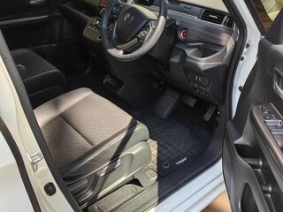 2019 Honda Freed II Рестайлинг, белый, 1470000 рублей, вид 3