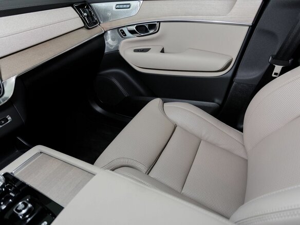2026 Volvo XC90 B6 II Рестайлинг 2, серый - вид 12