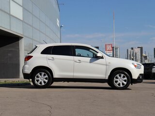 2012 Mitsubishi ASX I, белый, 1100000 рублей, вид 4