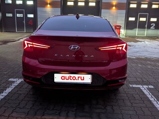 2019 Hyundai Elantra VI (AD) Рестайлинг, красный, 1750000 рублей, вид 2