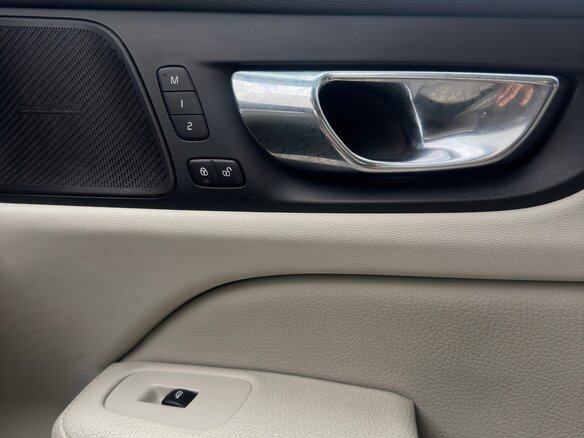 2019 Volvo S60 III, синий - вид 22