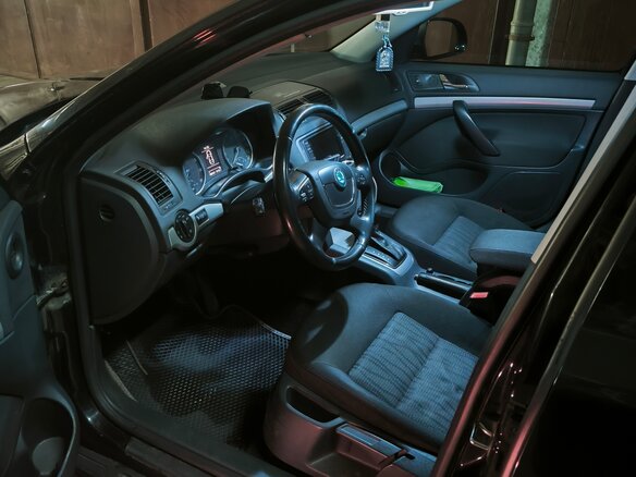 2012 Skoda Octavia II (A5) Рестайлинг, чёрный, 710000 рублей - вид 4