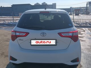 2018 Toyota Vitz III (XP130) Рестайлинг 2, белый, 780000 рублей, вид 5
