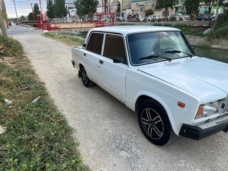 2006 Lada (ВАЗ) 2107, белый, 115000 рублей, вид 1