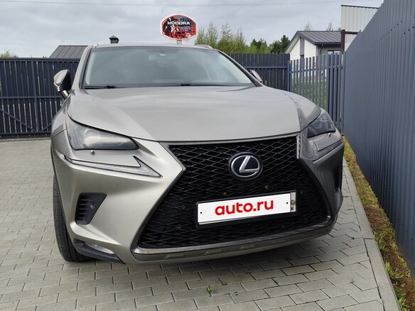 2017 Lexus NX 200 I Рестайлинг, серый, 2800000 рублей
