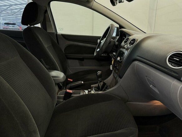 2008 Ford Focus II Рестайлинг, серый - вид 9