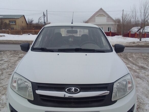 2015 Lada (ВАЗ) Granta I, белый, 332000 рублей