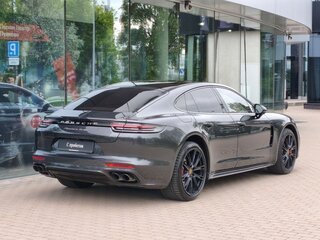 2018 Porsche Panamera Turbo II, серый, 8190000 рублей, вид 2