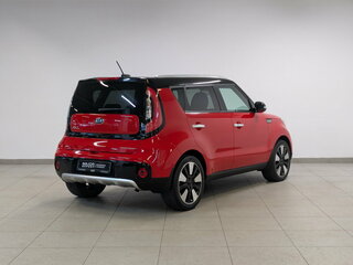 2018 Kia Soul II Рестайлинг, красный, 1750000 рублей, вид 5