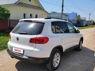 2012 Volkswagen Tiguan I Рестайлинг, белый, 1100000 рублей, вид 3