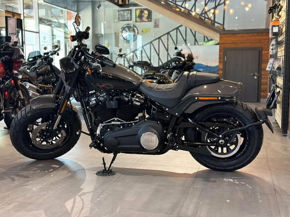 2023 Harley-Davidson Fat Bob, чёрный, 3300000 рублей - вид 13