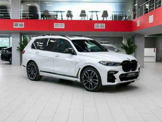 2020 BMW X7 30d I (G07), белый, 6495000 рублей, вид 3