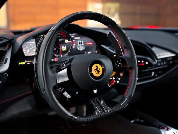 2023 Ferrari SF90 Stradale, красный, 56950000 рублей - вид 10