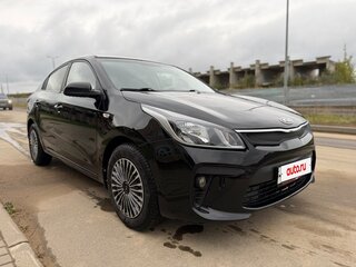 2017 Kia Rio IV, чёрный, 745000 рублей, вид 4