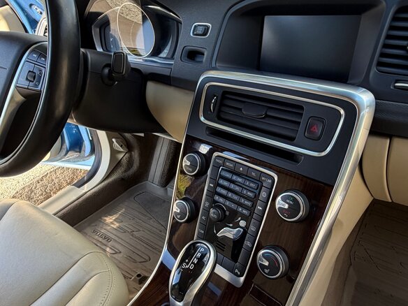 2013 Volvo S60 II Рестайлинг, голубой, 1700000 рублей - вид 12