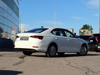 2021 Skoda Octavia IV (A8), белый, 2205000 рублей, вид 5